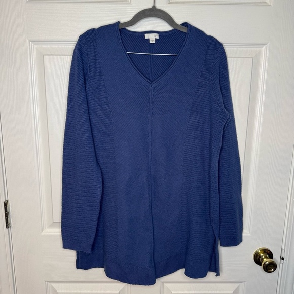 J. Jill Blue V-Neck Knit Sweater Size Medium GUC, no pulls or stains - Picture 1 of 6